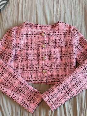 Pink Tweed Cropped Jacket with Decorative Buttons